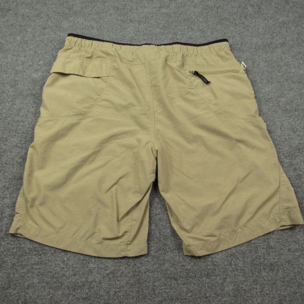 The North Face Shorts Men‎ Large Beige Nylon Outdoor Hiking Zipper Stow Pocket